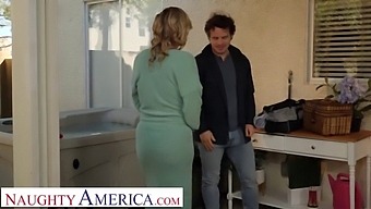 Lemonade Break Turns Into Steamy Encounter With Busty Blonde Rachael Cavalli And Repairman