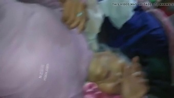 Granny'S Anal Play In Hd Video