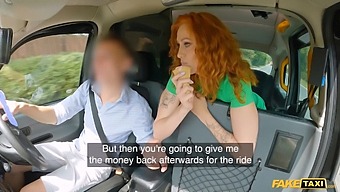 Pov Video Van Een Roodharige Met Een Perfect Lichaam Die Ruwe Seks Heeft In Een Taxi