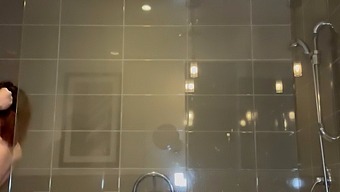 Amateur Jewish Girl Experiences Anal Pleasure For The First Time