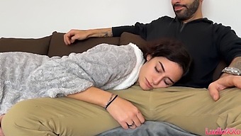 Lenyűgöző! Egy Fiú Elképzelhetetlen Aktusa Mostohaanyja Felé!