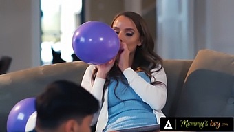Stacked Mature Woman Pristine Edge Gets Drilled By Her Perv Stepson And His Best Friend